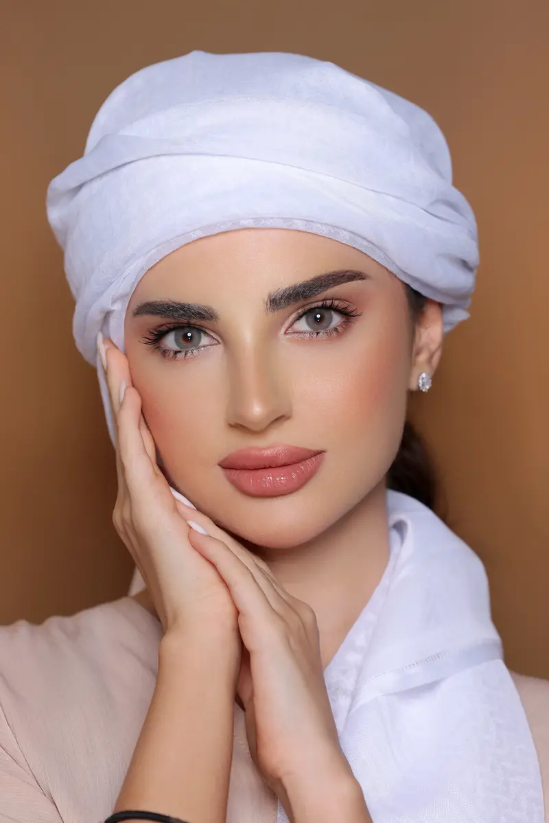 لومينوس العدسات اللاصقة الشهريه | أوبال